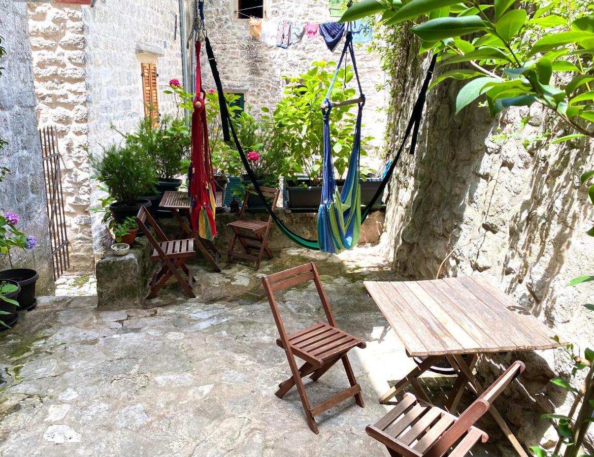 Healthystudio512 Apartments Kotor Extérieur photo